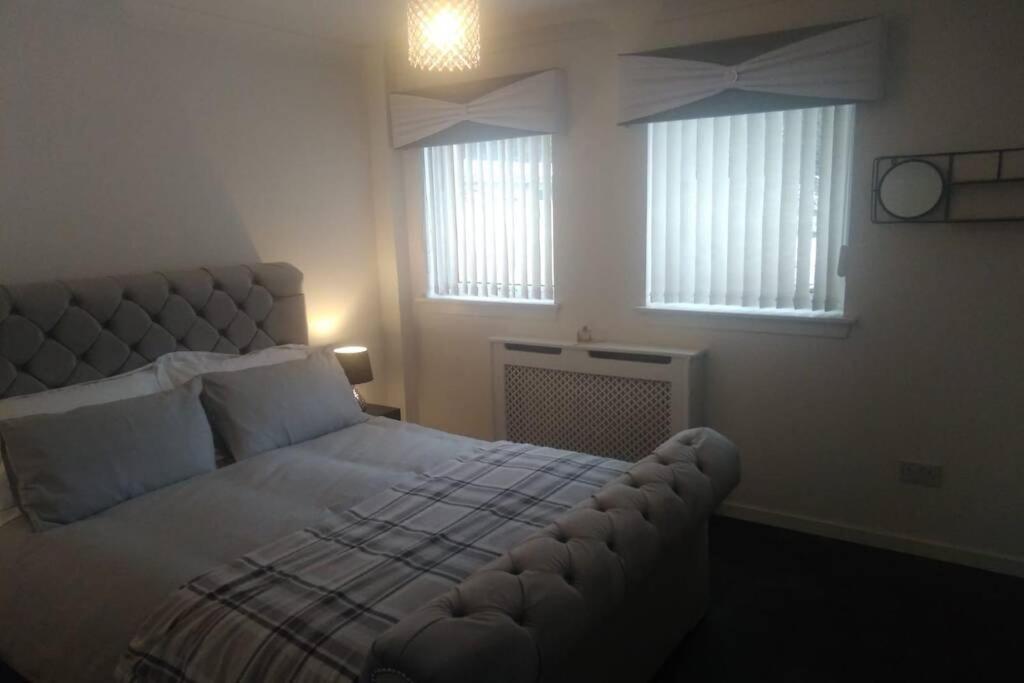 The Cottage - Hot Tub - Nr Glasgow - Self Check-In Coatbridge Exteriér fotografie